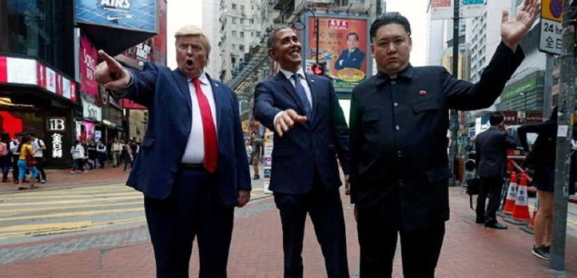 أشباه ترامب وأوباما وأون يتجولون في شوارع هونج كونج
