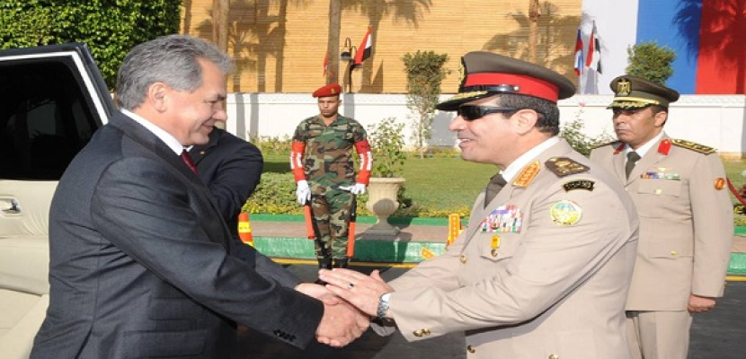 صحيفة لكسبريسيون : زيارة وزيرى الدفاع والخارجية الروسيين لمصر غير مسبوقة