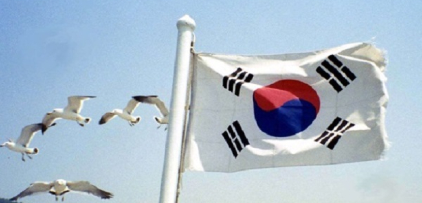 رئيس كوريا الجنوبية يلتقى وفد حكومة الشطر الشمالي المشارك في دورة الألعاب الأولمبية الشتوية