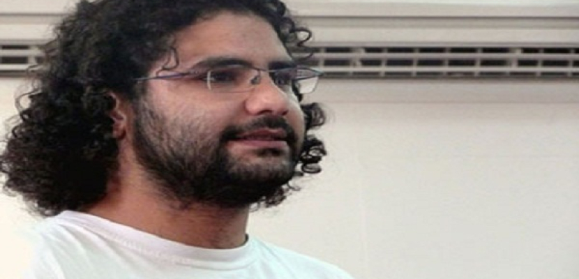 منى سيف: قوات الأمن تلقي القبض على علاء عبد الفتاح
