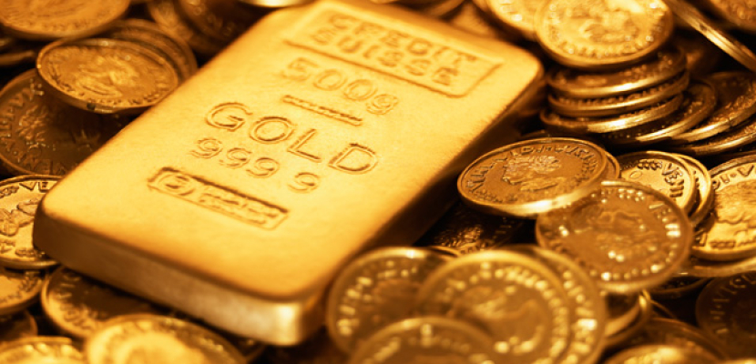 الذهب ينخفض لادنى مستوى في شهر بسبب الفائدة الامريكية