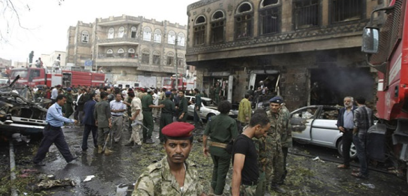 إدانة عربية ودولية واسعة للهجوم على وزارة الدفاع اليمنية