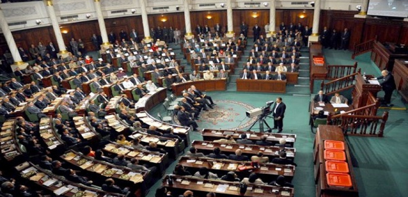 البرلمان التونسي يقر أولى فصول الدستور الجديد ويرفض اعتبار الإسلام مصدر التشريع