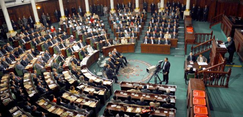 استقالة 32 نائبا من كتلة نداء تونس في البرلمان والإسلاميون أكبر مستفيد
