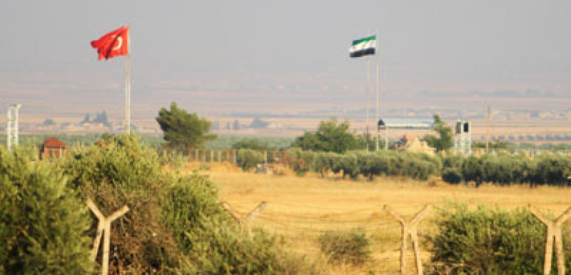 ضبط شاحنة محملة بالسلاح على الحدود التركية السورية