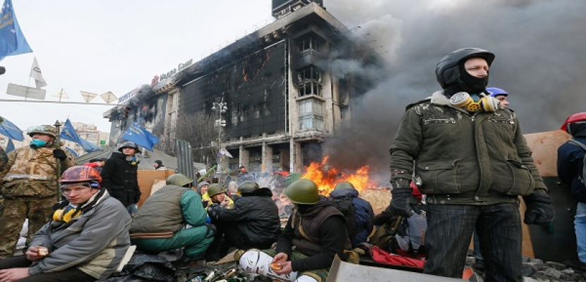 نيويورك تايمز: احتجاجات أوكرانيا تثير صداماً خطيراً بين الشرق والغرب