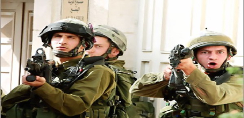 قوات الاحتلال الإسرائيلي تعتقل عددا من الفلسطينيين بالضفة