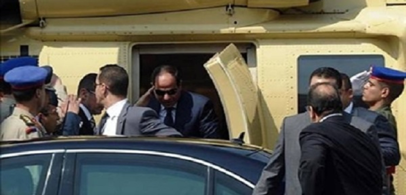 السيسي يعود إلى القاهرة قادما من الخرطوم بعد جولة أفريقية