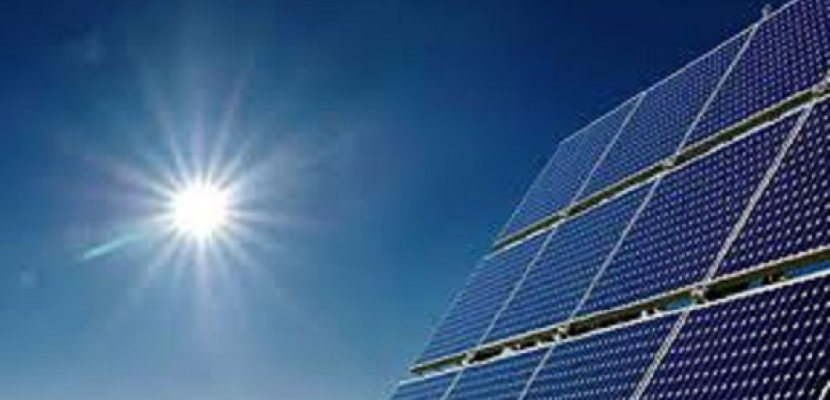 محلب يبحث مع رئيس “تيرا صولا” العالمية توليد “طاقة شمسية” باستثمارات 3.5 مليار دولار