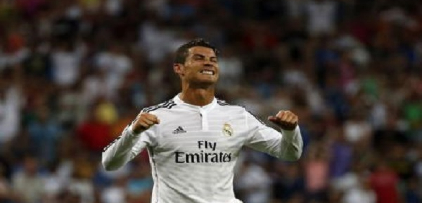 رونالدو يحافظ على لقب أفضل لاعب بالعالم في استفتاء عربي