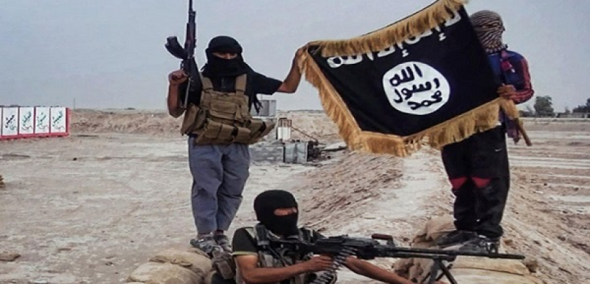 صحيفة سعودية تدعو لتكثيف الجهود الدولية للقضاء على “داعش”