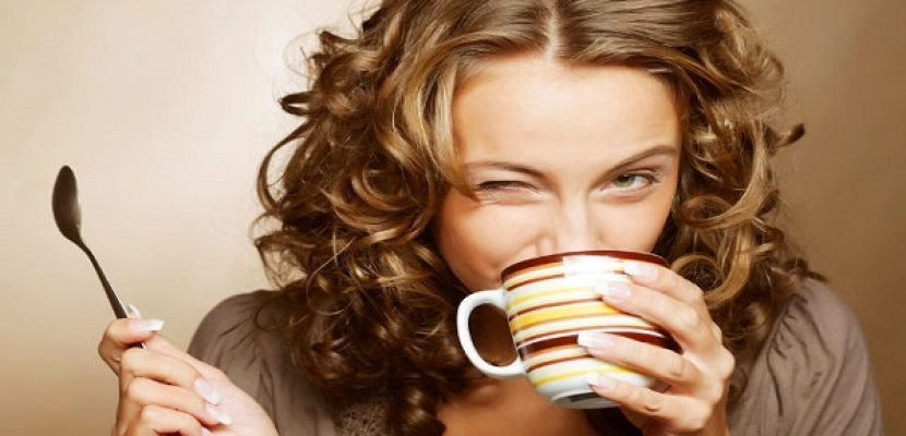 تناول 4 فناجين قهوة يومياً يحميك من سرطان الجلد