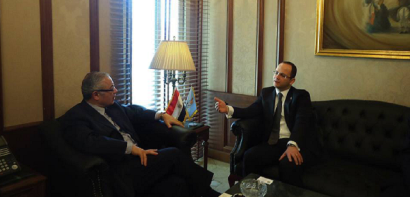 زعزوع يلتقى وزير خارجية ألبانيا لدعم سبل التعاون السياحى