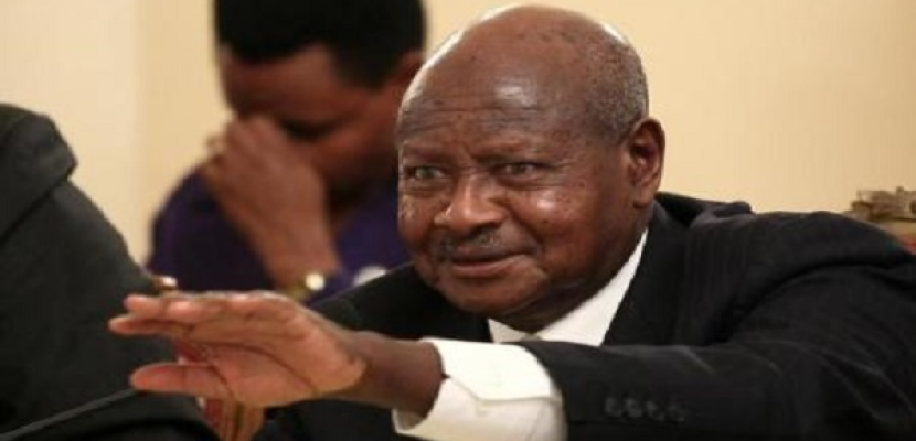 رئيس أوغندا يحصل على الضوء الأخضر للترشح مجددا للرئاسة