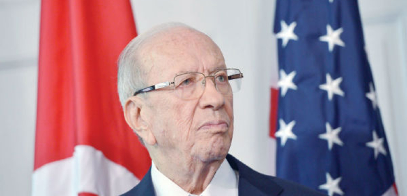 وزير الدفاع الأمريكي يبحث مع السبسي الوضع الأمني في تونس