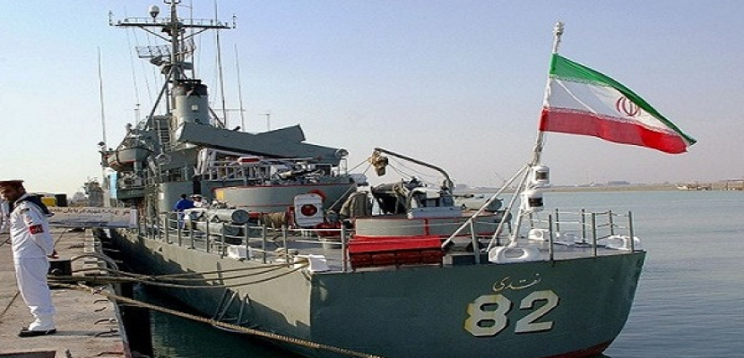 مسؤولون: سفن إيرانية تطلق أعيرة تحذيرية على ناقلة نفط في الخليج