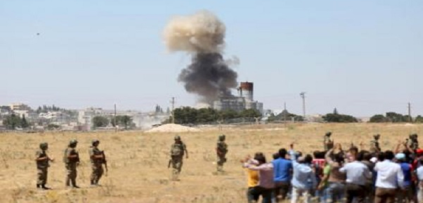 المرصد : الأكراد والجيش السوري يقاتلان داعش في شمال شرق سوريا
