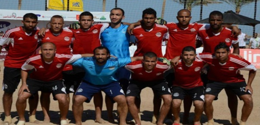 مصر تفوز على إنجلترا 6- 5 وتتصدر المجموعة بالبطولة الشاطئية