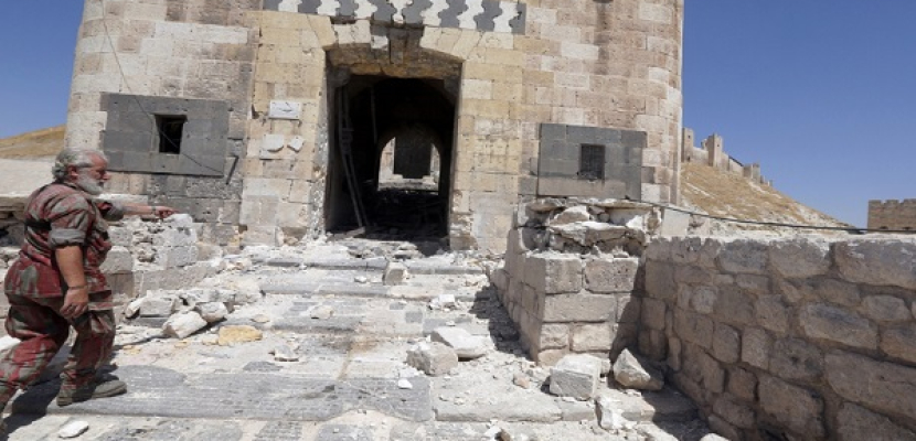 انهيار جزء من السور الرئيسي لقلعة حلب