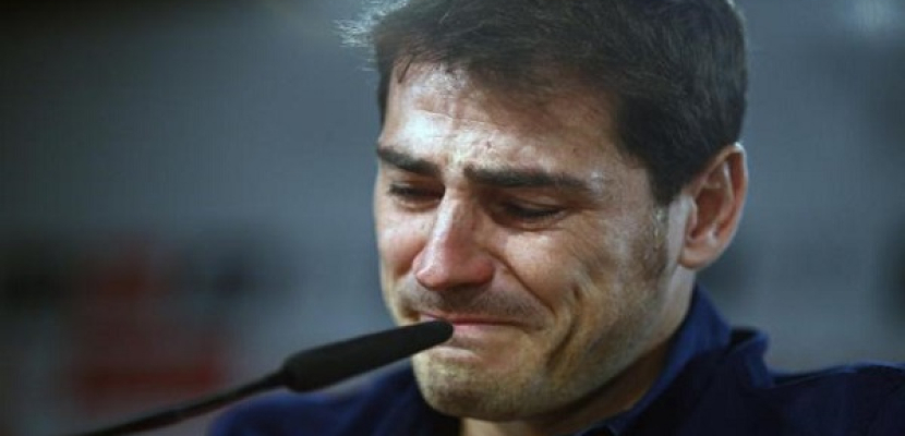 كاسياس يودع ريال مدريد بالدموع