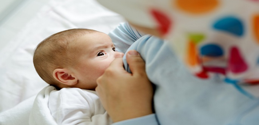 الرضاعة الطبيعية تقلل حدة نوبات الربو للأطفال