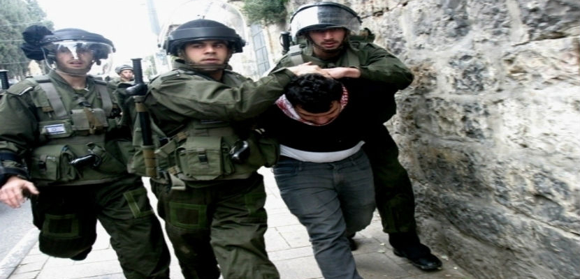 استشهاد شاب فلسطيني عقب طعنه جنديًا إسرائيليًا في الخليل
