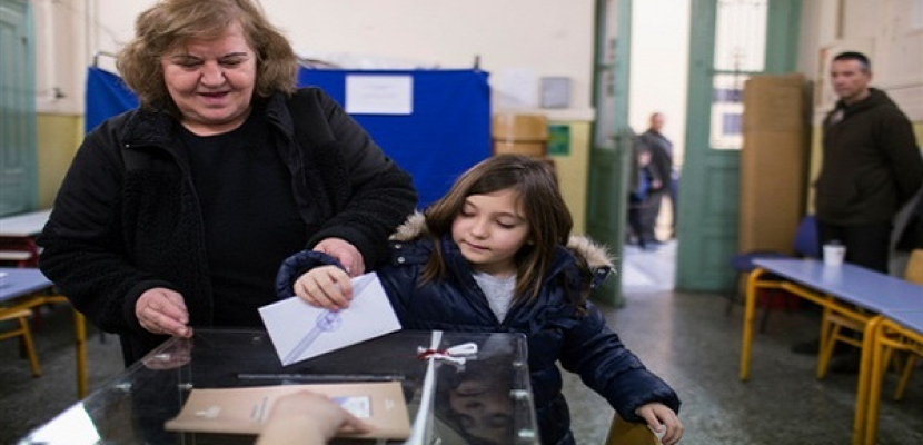 استطلاع: حزب سيريزا اليوناني سيفوز بنسبة بين 31 و35 % من الأصوات