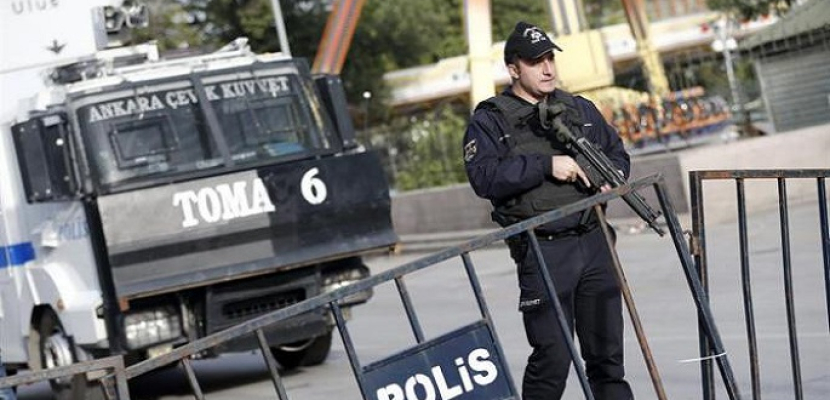 السلطات التركية:ضبط 22 شخصا بـ”إزمير وقونية” للاشتباه فى ارتباطهم بـ”داعش”