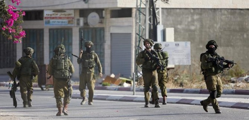 قوات الاحتلال تفرج عن سبعة صحفيين فلسطينيين بعد استدعائهم للتحقيق