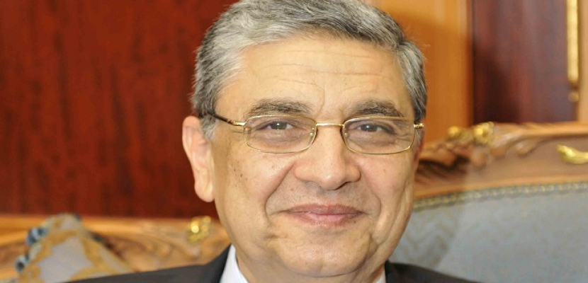 محمد شاكر يصدر اللائحة التنفيذية لقانون الكهرباء