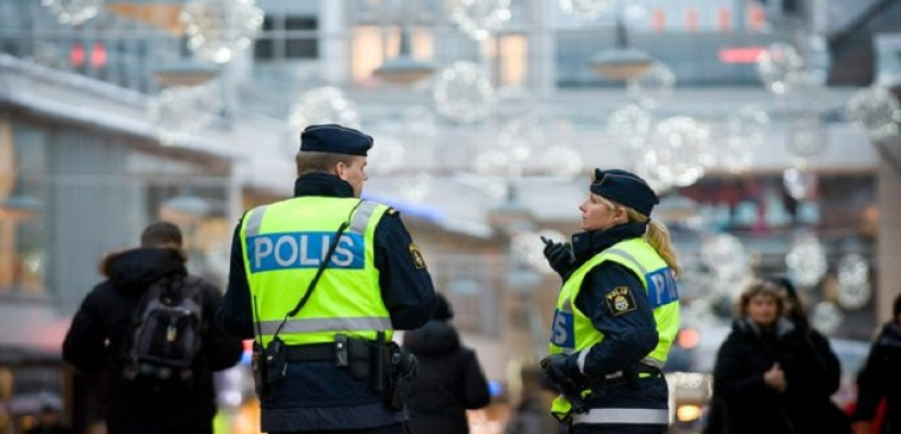 الشرطة السويدية تقبض على رجل بعد هجوم بسكين في ستوكهولم