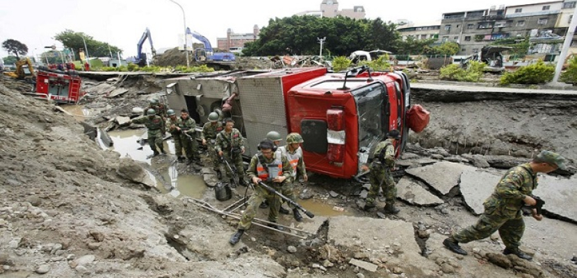 انتشال جثث 10 عمال محاصرين تحت الأرض جراء انفجار منجم للذهب شرقي الصين