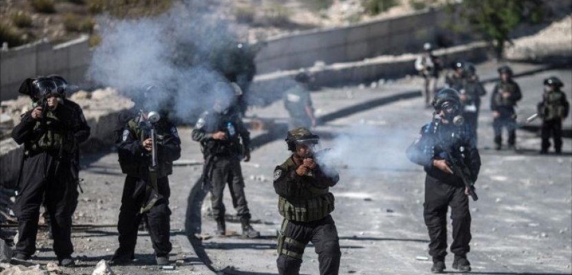 إصابة عشرات الفلسطينيين خلال قمع الاحتلال مسيرة غرب رام الله