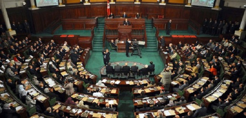 البرلمان التونسي يواصل جلسة التصويت على الحكومة وسط رفض النواب