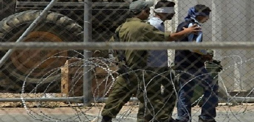 أهالي أسرى غزة يزورون ذويهم في سجن بجنوب إسرائيل