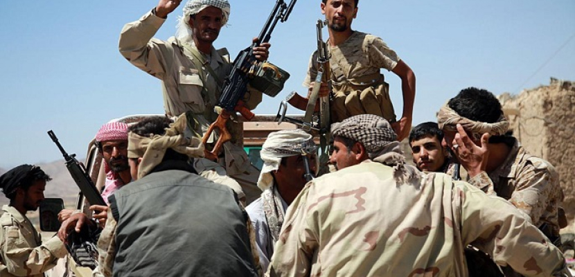 معارك بين قوات الجيش ومليشيات الحوثيين في مناطق متفرقة باليمن