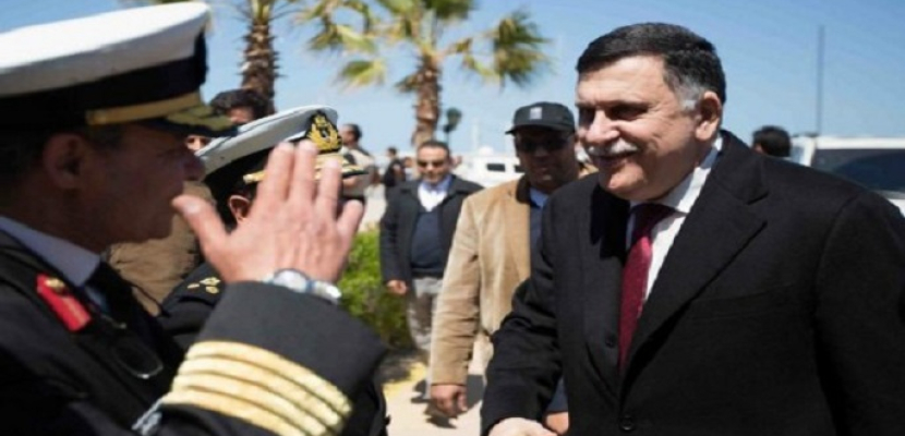 رئيس حكومة الوفاق الليبية يصل طرابلس وسط توتر أمني حاد