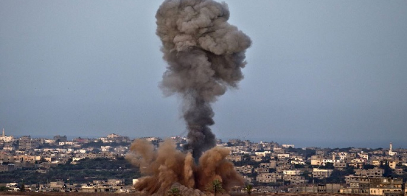إسرائيل ترد على صاروخ فلسطينى اطلق من غزة بقصف القطاع