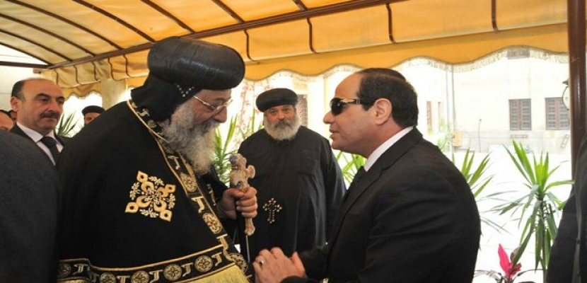الرئيس السيسى يوفد مندوبين لتهنئة الأقباط بعيد القيامة المجيد
