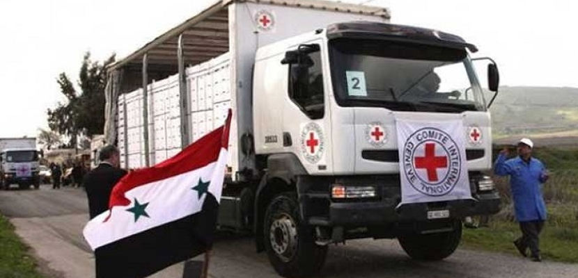 قافلة مساعدات تدخل مدينتين محاصرتين بسوريا للمرة الأولى منذ أربع سنوات