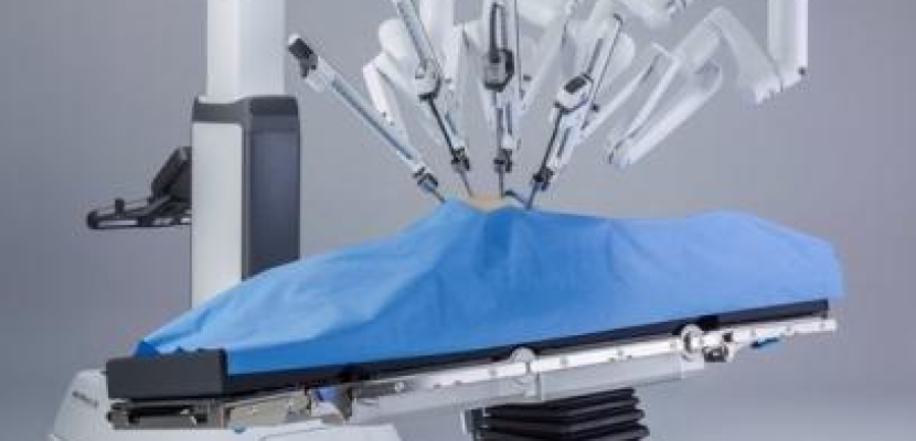 جيل جديد من أجهزة الروبوت ينافس على مكان في غرف الجراحة