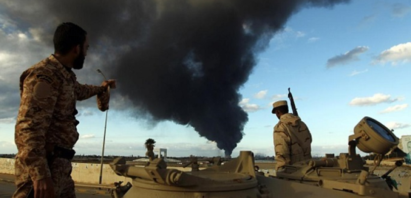 غارات مكثفة على معاقل داعش في بنغازي