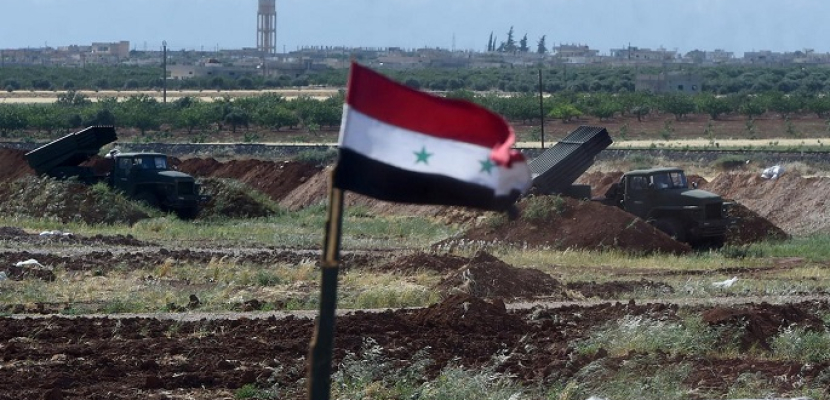 اشتباكات عنيفة فى حماة والمعارضة السورية تسيطر على بلدة استراتيجية
