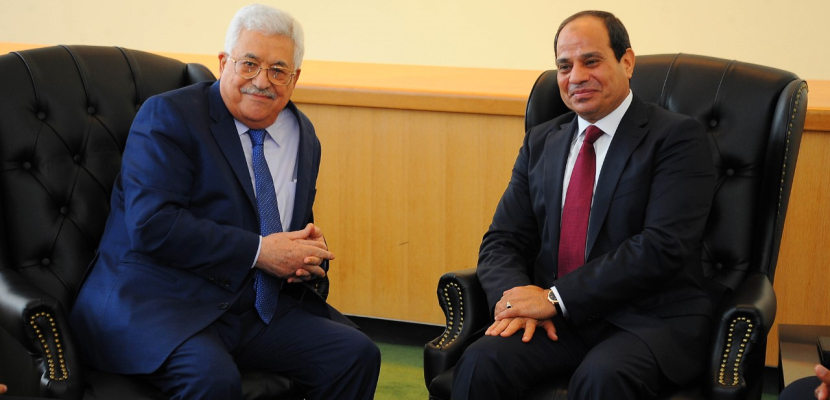 السيسي لعباس: القضية الفلسطينية ستظل تحتل الأولوية علي أجندة السياسة الخارجية المصرية