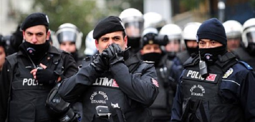 الشرطة التركية توقف رئيس مجلس إدارة صحيفة “جمهورييت”
