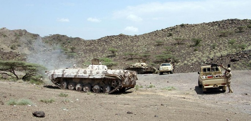 الجيش اليمني يسيطر على مواقع استراتيجية في تعز ولحج