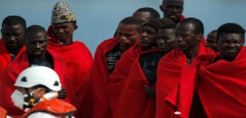 خفر السواحل الإيطالي: إنقاذ 1400 مهاجر وانتشال 8 جثث من البحر المتوسط