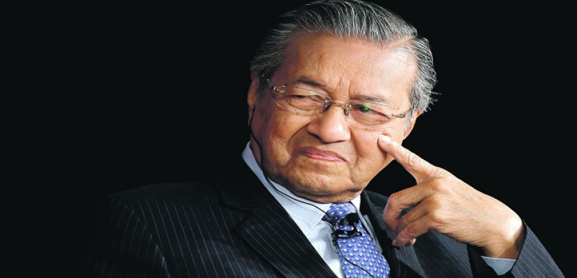 استقالة محافظ البنك المركزي الماليزي من منصبه