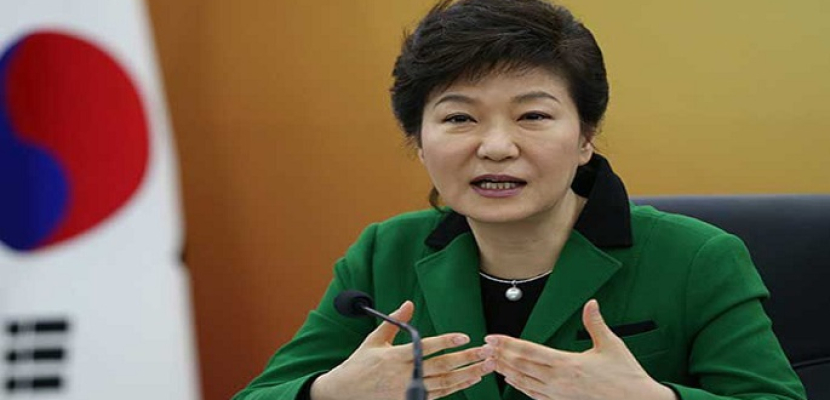 النيابة العامة في كوريا الجنوبية تجري أول تحقيق مع الرئيسة السابقة بعد اعتقالها