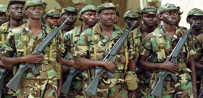 الجيش السنغالي يمهل رئيس جامبيا حتى منتصف الليل لتسليم الحكم